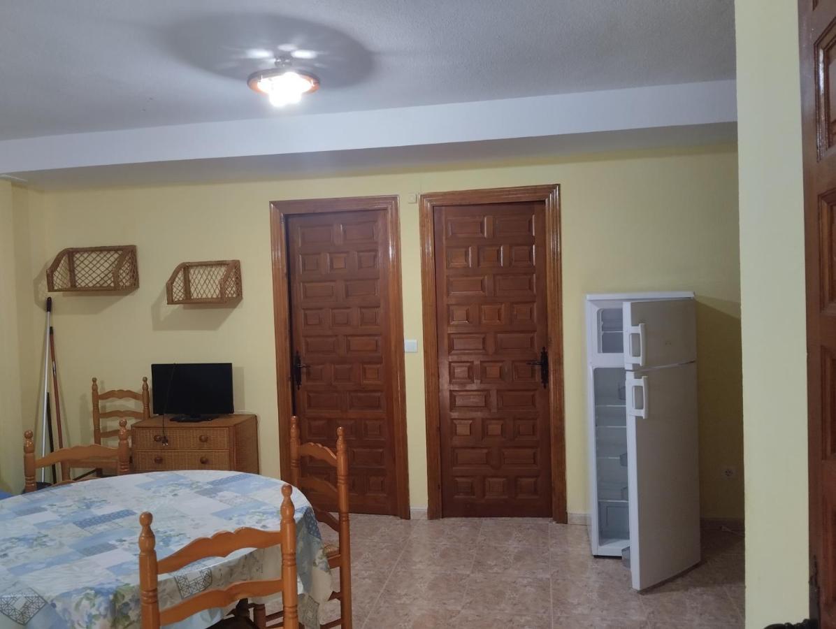 Apartamentos Condado De Miranda Міранда-дель-Кастаньяр Екстер'єр фото