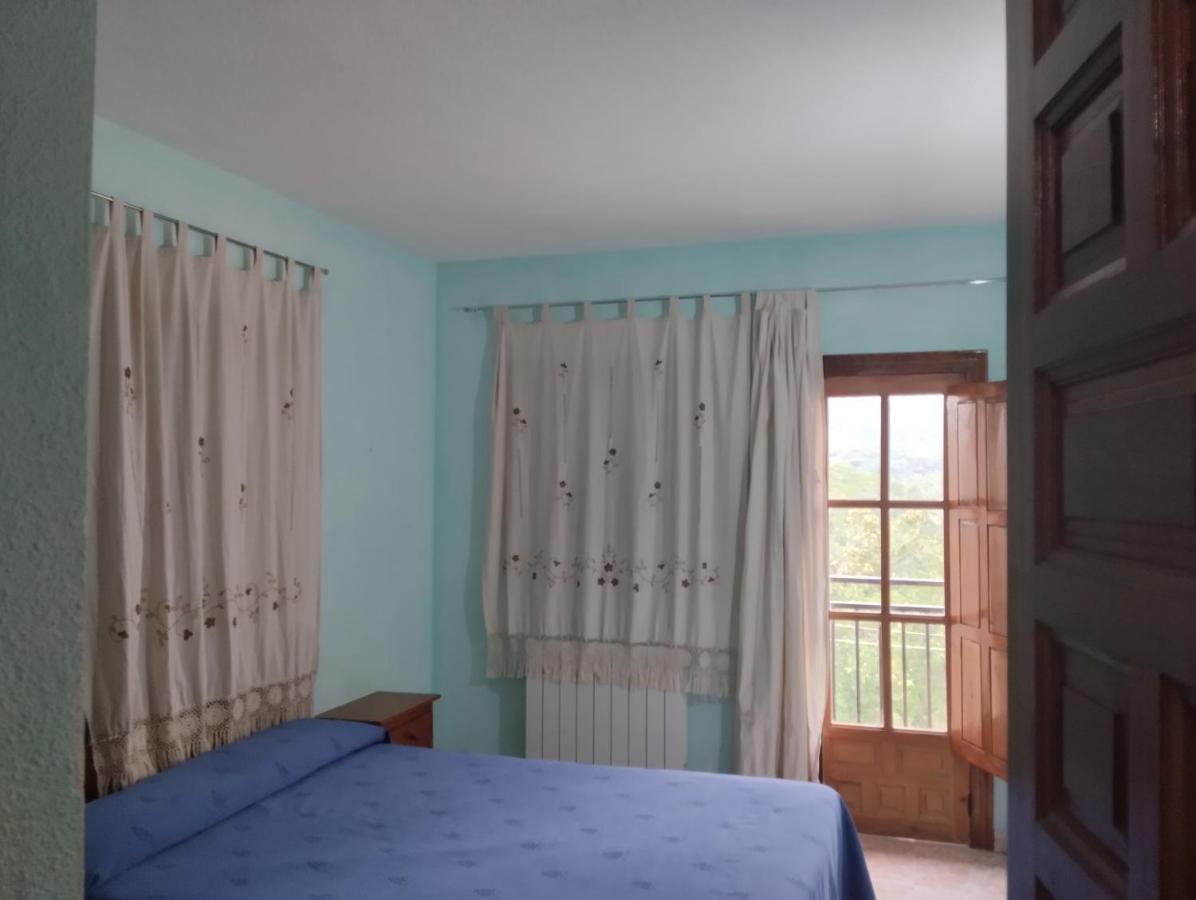 Apartamentos Condado De Miranda Міранда-дель-Кастаньяр Екстер'єр фото